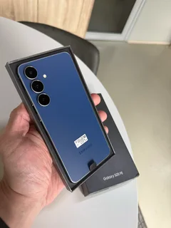 Samsung Galaxy S25 FE 256GB – Navy (Open Box) | R11 500 SALE!