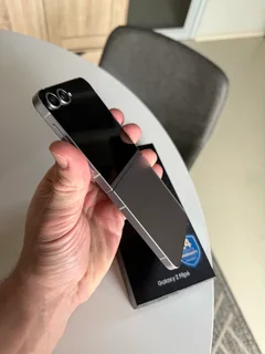 Samsung Galaxy Z Flip 6 – 256GB Dual Sim | Silver Shadow