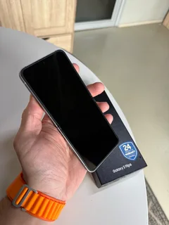 Samsung Galaxy Z Flip 6 – 256GB | Dual Sim | Silver Shadow