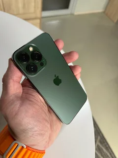 iPhone 13 Pro – 256GB | Alpine Green | MINT CONDITION