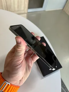 Samsung Galaxy Z Flip 5 – 256GB | Dual Sim | Mint Green