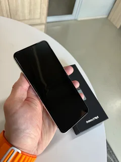 Samsung Galaxy Z Flip 5 – 256GB | Dual Sim | Mint Green