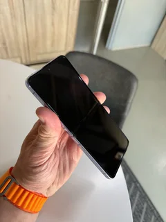 Samsung Galaxy Z Flip 4 – 256GB | Dual Sim | Blue