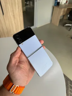 Samsung Galaxy Z Flip 4 – 256GB | Dual Sim | Blue | Perfect Condition