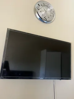 Samsung 35 inch tv for sale