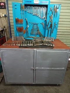 Toolbox and workbench