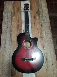 Acoustic Guitar R500.o.n.c.o.