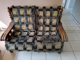 Lounge suite  R950.o.n.c.o.