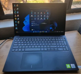 10TH GEN CORE I7 DELL VOSTRO 5590 LAPTOP 24GB  RAM 256NVME R7800