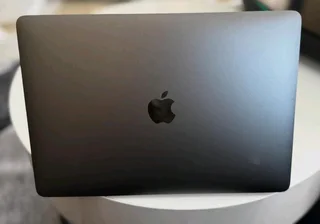 CORE i5 MACBOOK PRO MID 2017 13INCH 8GB RAM R7800