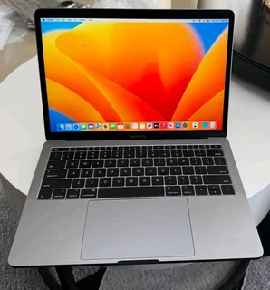 CORE i5 MACBOOK PRO MID 2017 13INCH 8GB RAM R7800