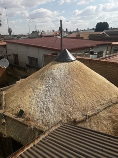 Vhunyunyu thatch and projects