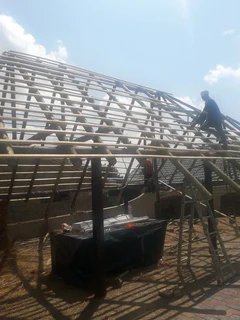 Vhunyunyu thatch and projects