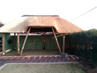 Vhunyunyu thatch and projects