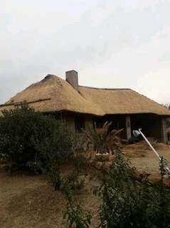 Vhunyunyu thatch and projects