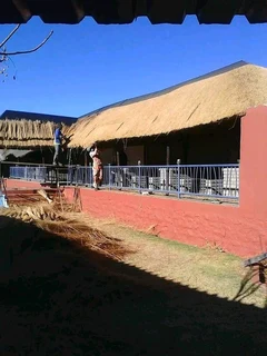 Vhunyunyu thatch and projects