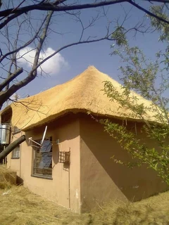 Vhunyunyu thatch and projects