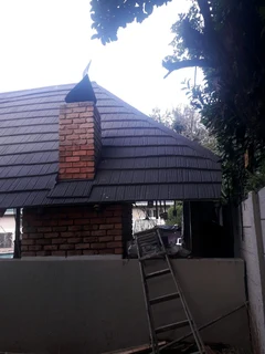 Vhunyunyu thatch and projects