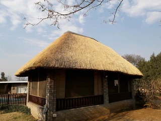 Vhunyunyu thatch and projects