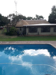 Vhunyunyu thatch and projects