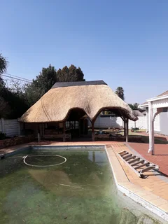 Vhunyunyu thatch and projects