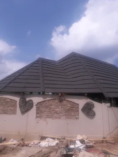 Vhunyunyu thatch and projects