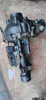  2010 2014 toyota hilux 3 0 d4 d 4x4 front diff assembly &#43; electronic actuator