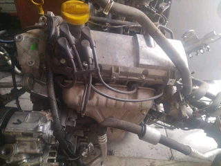 2014 Nissan NP200 1.6i 8V- engine completeEngine code : K7M