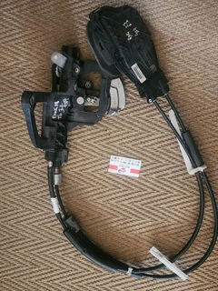  2016 Ford Ranger T7 2.2TDCI (manual) 4x4- gear selector assembly .