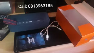 Good Sounding Bluetooth Speaker - Practically new - R500