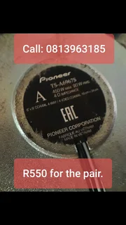 PIONEER 6x9 speakers - immaculate - R550 Pair
