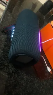 Good Sounding Bluetooth Speaker - Practically new - R500