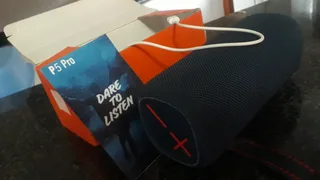 Good Sounding Bluetooth Speaker - Practically new - R500