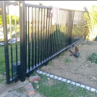 Steel driveway gates, burglar bars and fencing