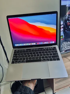 2017 Macbook Pro Touchbar 13inch