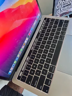 2017 MacBook Pro TOUCHBAR 13inch