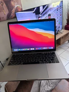 2017 MacBook Pro TOUCHBAR 13inch