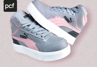 Hie my name is Ashly Gwinji, lam 21years old lam a male, l come from zimbambwe, lam looking for a jo