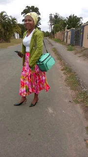 I am Nompilo Madikizela age 35 looking a job as house keeping around Durban