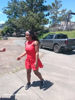 Hi I am Nompilo madikizela age of 36 looking job as house keeper around Durban