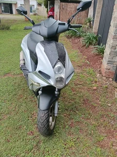 Gomoto scooter 150cc