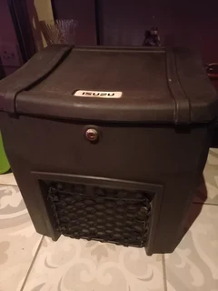 Isuzu Club Cab box as new.