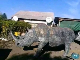 Metal animals and sculptures