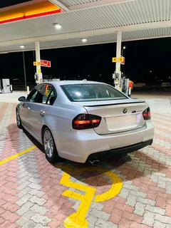 Lady Driven BMW 320i E90 Auto M Sport in excellent condition