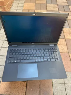 Dell Vostro 3520 15.6-inch Core i5-1135G7 16GB RAM 256GB SSD