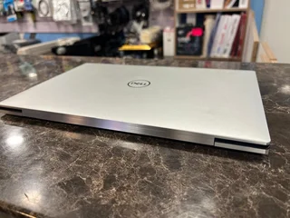 Dell XPS 13 9310 13.4-inch Core i7-1185G7 16GB RAM 512GB SSD Win 11 Pro Laptop