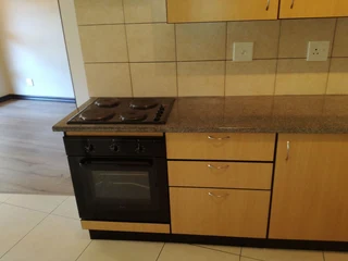 2 Bedroomed Flat in Milpark Mews &amp;