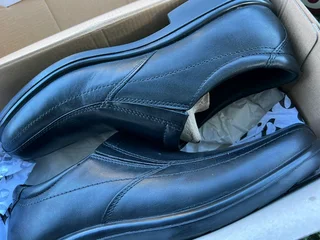 Men dress shoes size 8
