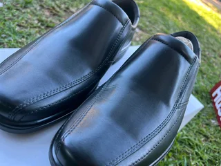 Men dress shoes size 8
