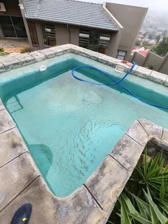 Thatching. Lapa.  Swimming pool